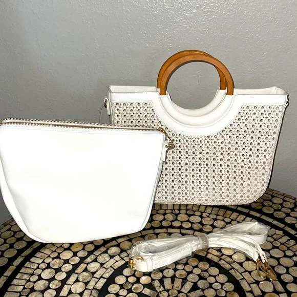 Cute two piece summer bag! 🌼🤍 - Picture 2 of 5